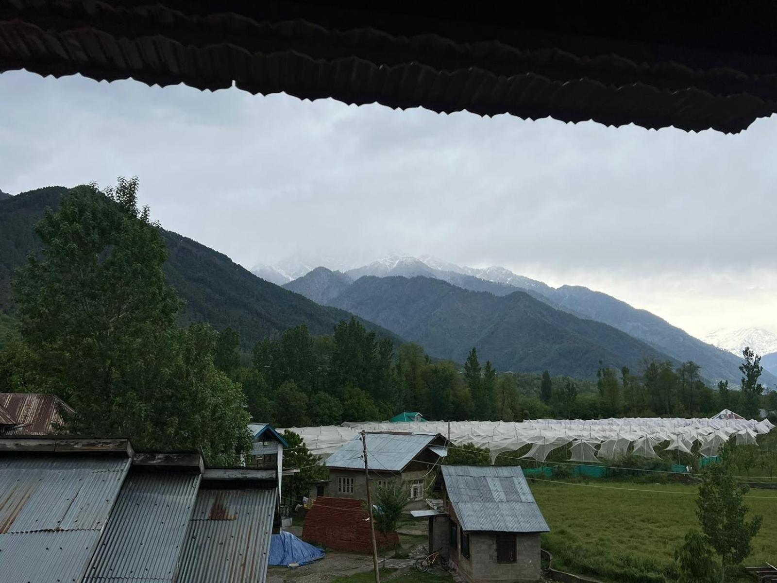 Mountain Orchard Retreat Pahalgam Hotel Exterior photo